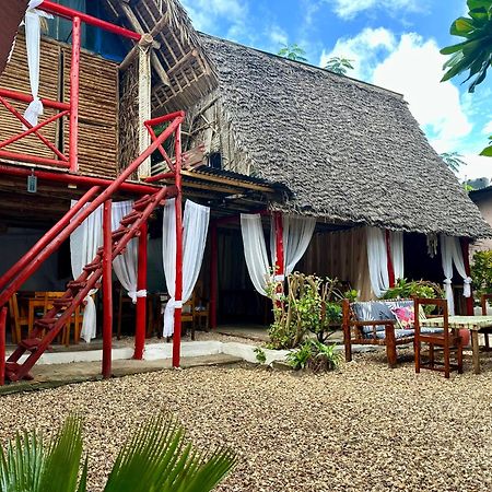 Pole Pole House Hotel Нунгви Екстериор снимка